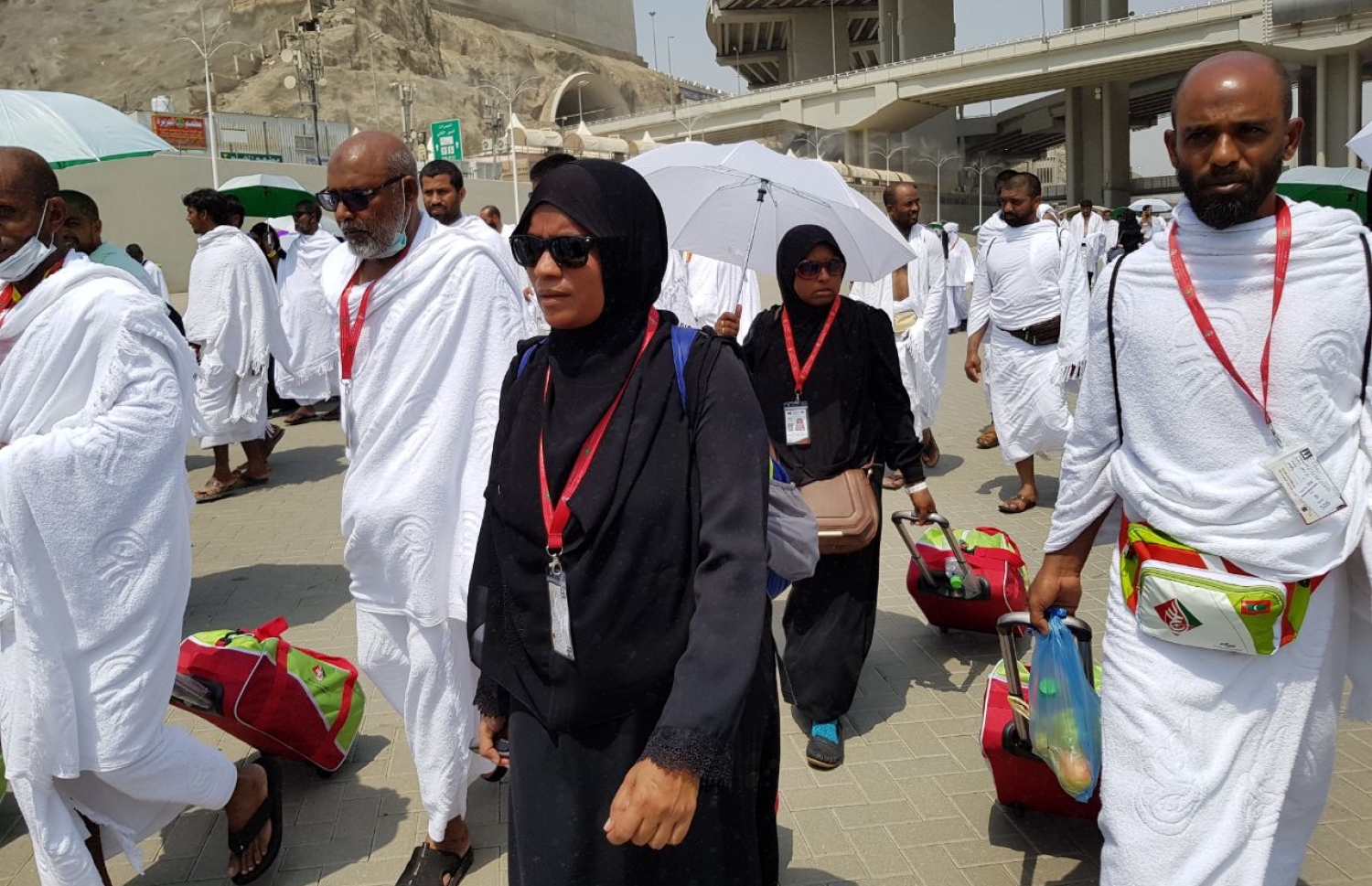 މިނާ: އޮގަސްޓް 30، 2017: ދިވެހި ހައްޖުވެރިން މިނާއަށް ދަނީ.--ފޮޓޯ: އަހުމަދު އަބްދުﷲ ސައީދު /މިހާރު