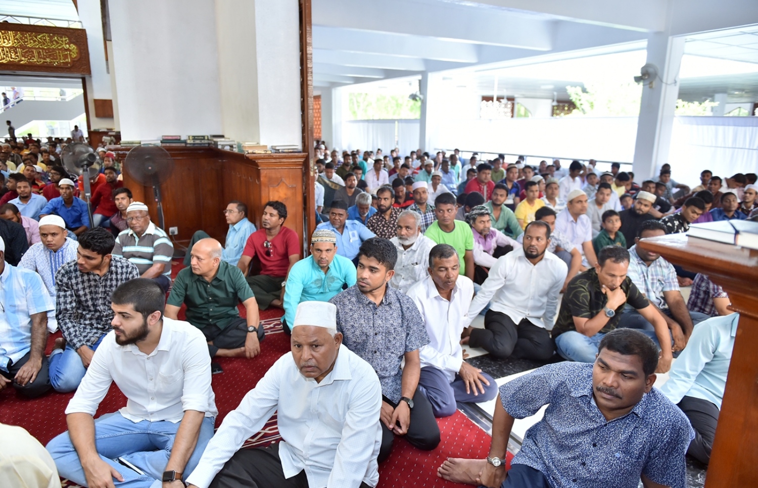 ސެޕްޓެމްބަރު 1، 2017- އިސްލާމީ މަރުކަޒުގައި އޮތް މި އަހަރުގެ އަޟްހާ އީދު ނަމާދުގެ ތެރެއިން.---ރައީސް އޮފީސް ފޮޓޯ