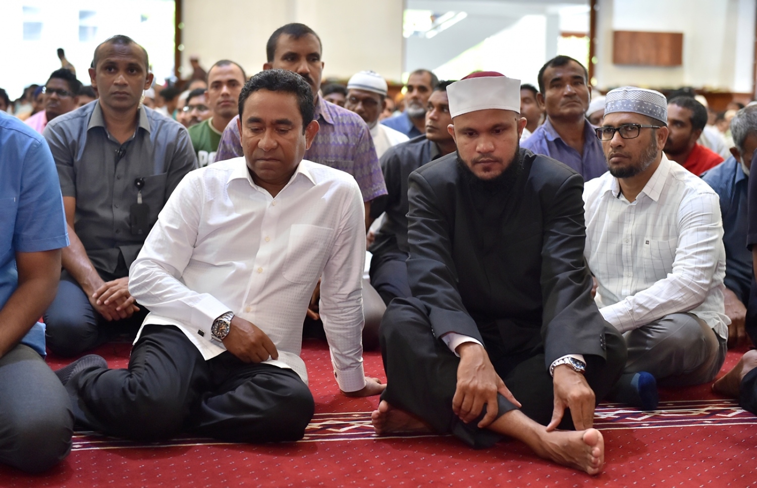 ސެޕްޓެމްބަރު 1، 2017- އިސްލާމީ މަރުކަޒުގައި އޮތް މި އަހަރުގެ އަޟްހާ އީދު ނަމާދުގައި ރައީސް އަބްދުﷲ ޔާމީން ބައިވެރިވެވަޑައިގަންނަވަނީ.--ރައީސް އޮފީސް ފޮޓޯ