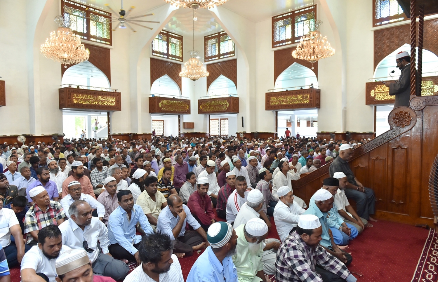 ސެޕްޓެމްބަރު 1، 2017- އިސްލާމީ މަރުކަޒުގައި އޮތް މި އަހަރުގެ އަޟްހާ އީދު ނަމާދު---ރައީސް އޮފީސް ފޮޓޯ