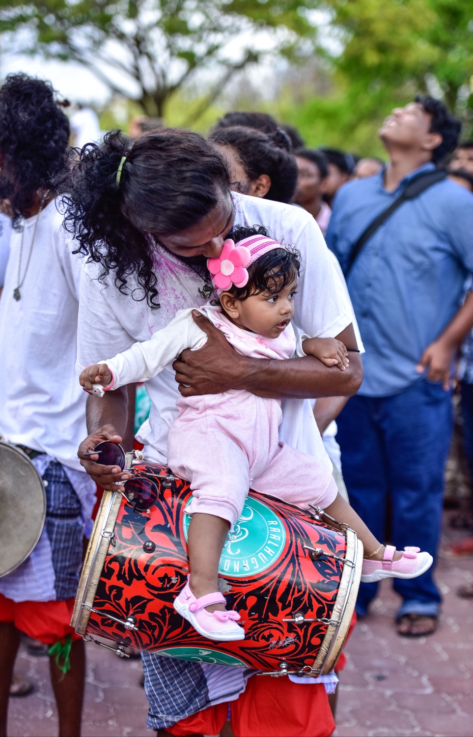 ހުޅުމާލެ: ސެޕްޓެމްބަރ 1، 2017- މި އަހަރުގެ އަޟްހާ އީދު ނުވަތަ ބޮޑު އީދު ދުވަސް ފާހަގަކުރުމަށް ބޭއްވި ސަގާފީ ކުޅިވަރުގެ ޕެރޭޑުގެ ތެރެއިން.---މިހާރު ފޮޓޯ: ހުސެއިން ވަހީދު