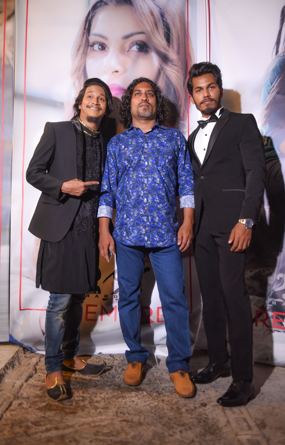 މާލެ، ސެޕްޓެމްބަރު 6، 2017 - އަބްދުލްފައްތާހު ޑައިރެކްޓް ކޮށްފައިވާ ދިވެހި ފިލްމު "ހައްދު"ގެ ޕްރިމިއާގައި "ހައްދު"ގެ ބަތޮލު އަހުމަދު ޝިބާން (ކ)  -- ފޮޓޯ: ހުސެއިން ވަހީދު/ މިހާރު