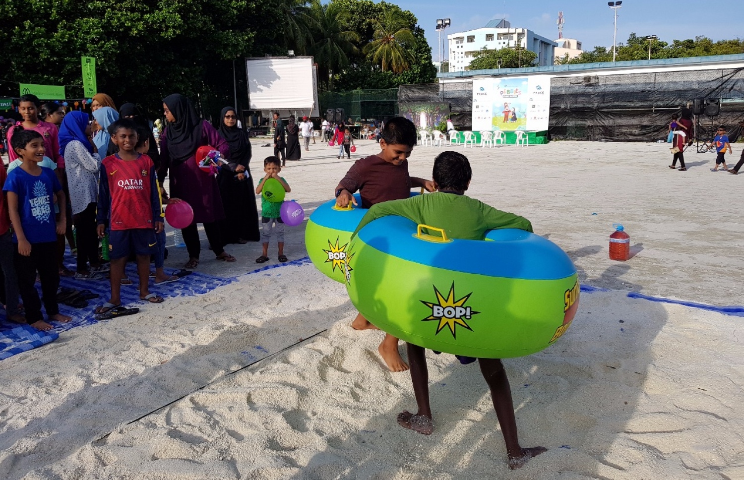 ވިލިމާލެ: ސެޕްޓެމްބަރު 9، 2017- ޕީސް ފައުންޑޭޝަނުން އިންތިޒާމުކޮށްގެން ވިލިމާލޭ ބޯޅަދަނޑުގައި ބޭއްވި "ޕެބްްލްސް" އާއިލީ ހަވީރުގެ ތެރެއިން.--- ފޮޓޯ: އަހުމަދު އަބްދުﷲ ސައީދު/ މިހާރު