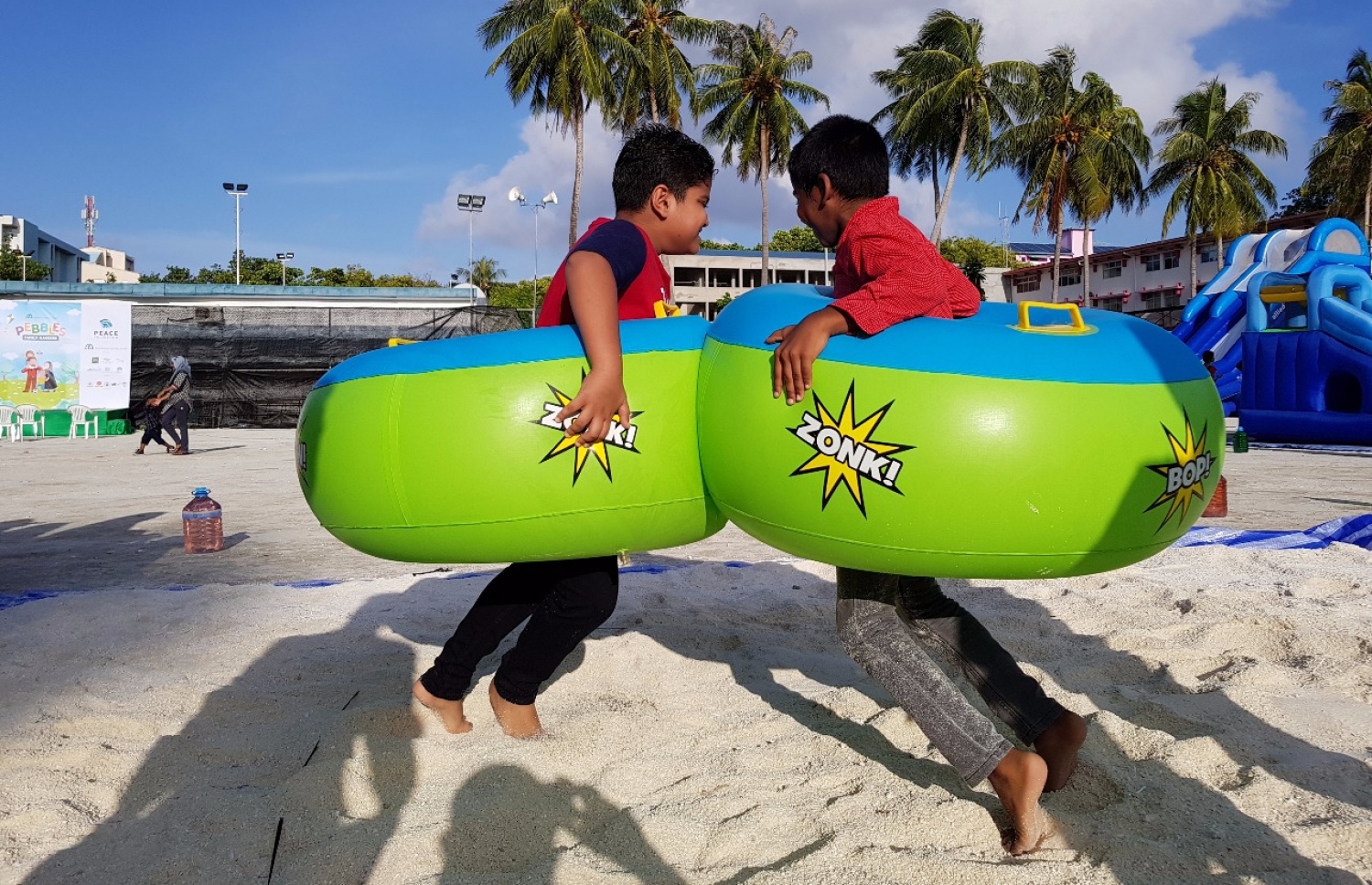 ވިލިމާލެ: ސެޕްޓެމްބަރު 9، 2017- ޕީސް ފައުންޑޭޝަނުން އިންތިޒާމުކޮށްގެން ވިލިމާލޭ ބޯޅަދަނޑުގައި ބޭއްވި "ޕެބްްލްސް" އާއިލީ ހަވީރުގެ ތެރެއިން.--- ފޮޓޯ: އަހުމަދު އަބްދުﷲ ސައީދު/ މިހާރު