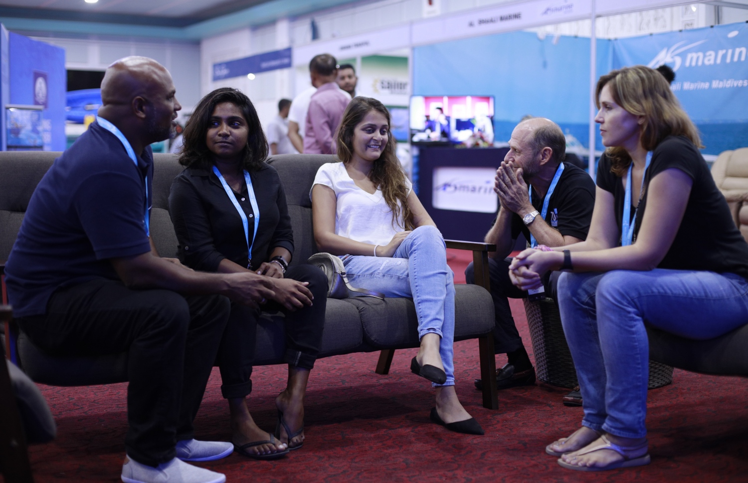 އެކްސްޕޯގައި އިއުލާނު ކުރި "ޑައިވް 48"ގެ ބައެއް މެމްބަރުން.-- ފޮޓޯ: ބްލަކް