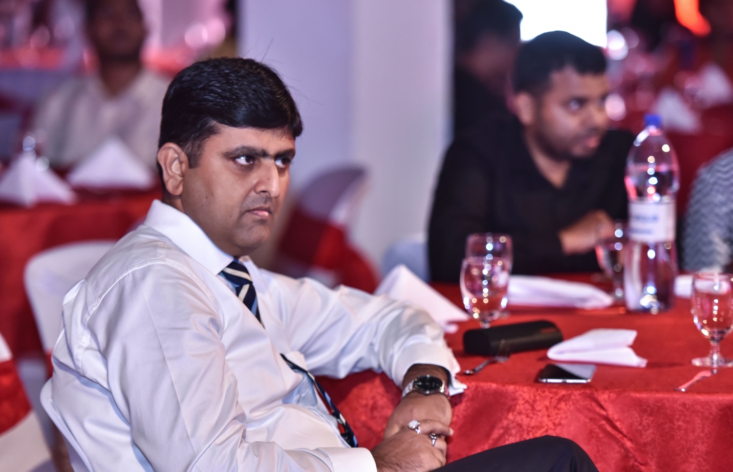 ސެޕްޓެމްބަރު 16، 2017- ކޮކާ ކޯލާގެ އުފެއްދުންތަކަށް އޮންލައިންކޮށް އޯޑަރު ކުރެވޭ "ކޯކް 2 ހޯމް" އެޕްލިކޭޝަން ލޯންޗު ކުރުމަށް ބޭއްވި ހަފްލާގެ ތެރެއިން.---ފޮޓޯ: ހުސެއިން ވަހީދު/މިހާރު