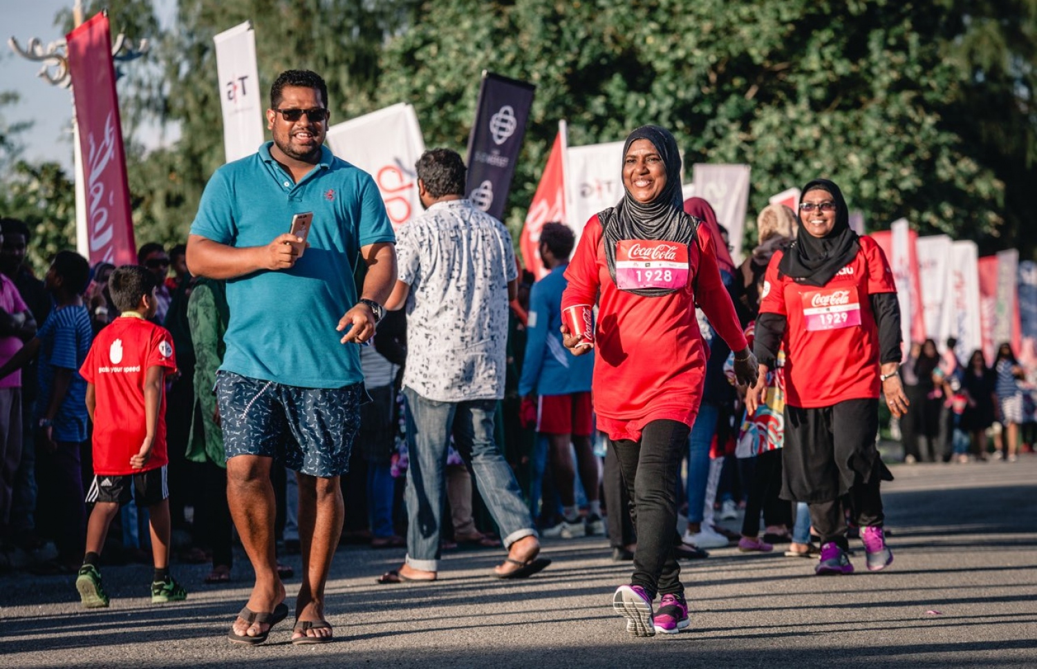 ހިތަދޫ، އައްޑޫ ސިޓީ (ސެޕްޓެމްބަރު 17) – ކޮކާކޯލާ ޓީއެފްޖީ "ރަން އިން އައްޑޫ" އިވެންޓުގެ ތެރެއިން. –ފޮޓޯ: އިބްރާހިމް އުޝާފަތު