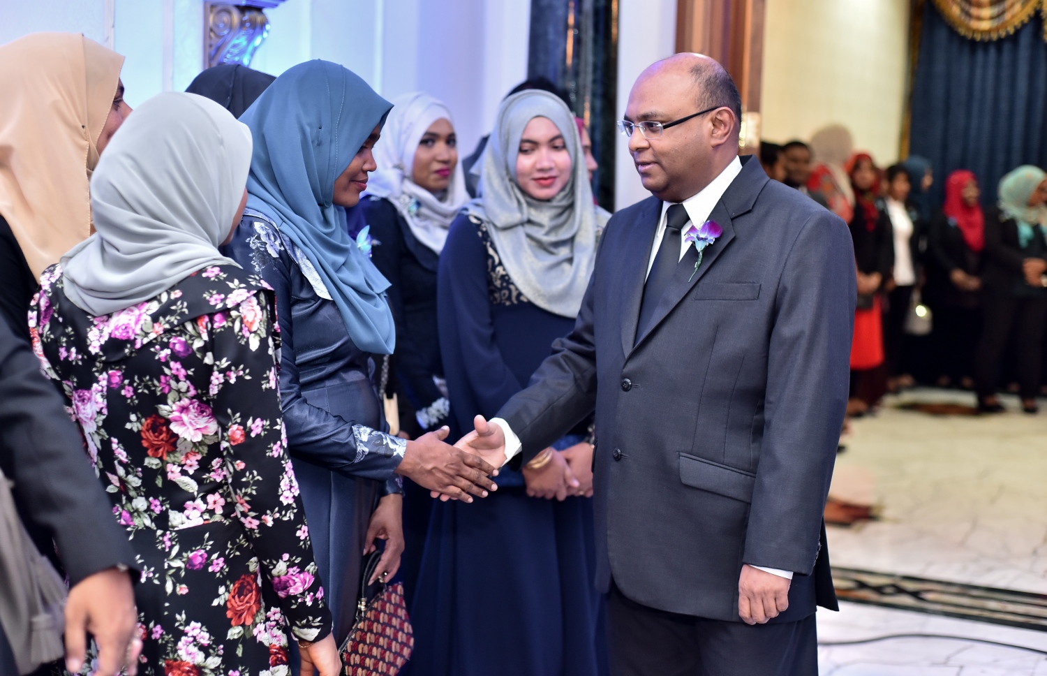 ގާނޫނީ ދާއިރާގެ ބައެއް ބޭފުޅުންނާ އުއްތަމަ ފަނޑިޔާރު ބައްދަލުކުރެއްވުން