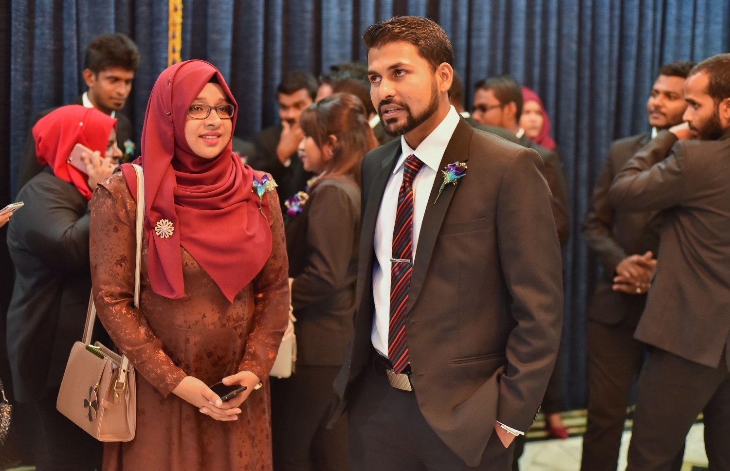 މާލެ: ސެޕްޓެމްބަރު 18، 2017- ސުޕްރީމް ކޯޓުގެ އަހަރީ ދުވަސް ފާހަގަކުރުމަށް އެ ކޯޓުގައި ބޭއްވި ހަފުލާގައި ގާނޫނީ ދާއިރާގެ ބައެއް ބޭފުޅުން ބައިވެރިވެވަޑައިގަންނަވަނީ.---ފޮޓޯ: ނިޝާން އަލީ/މިހާރު