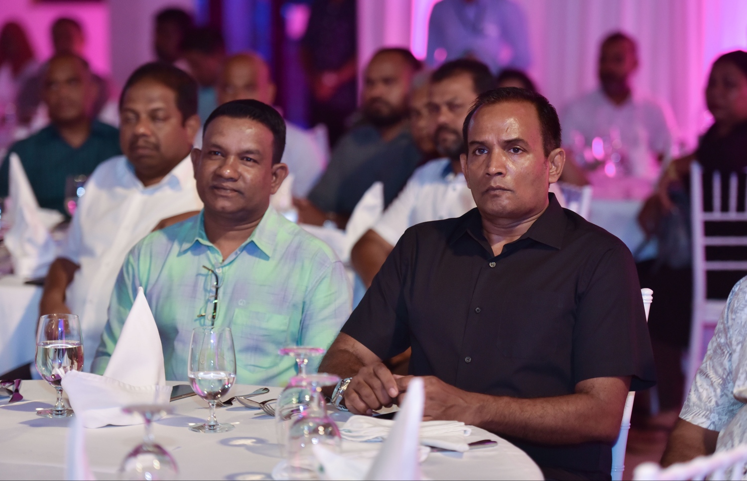 ސެޕްޓެމްބަރު 18، 2017- ޕީޕީއެމުން އިސް ނަގައިގެން ޒުވާނުންނަށް ޚާއްސަކޮށްގެން ބާއްވާ ކުޅިވަރު މުބާރާތް، "ވައި18 ފިއެސްޓާ" އިފްތިތާހު ކުރުމަށް ބޭއްވި ހަފުލާގައި އެސްޓީއޯގެ މެނޭޖިން ޑިރެކްޓަރު ޝަހީރު (ކ) ބައިވެރިވެވަޑައިގަންނަވަނީ.---ފޮޓޯ: ހުސެއިން ވަހީދު/މިހާރު