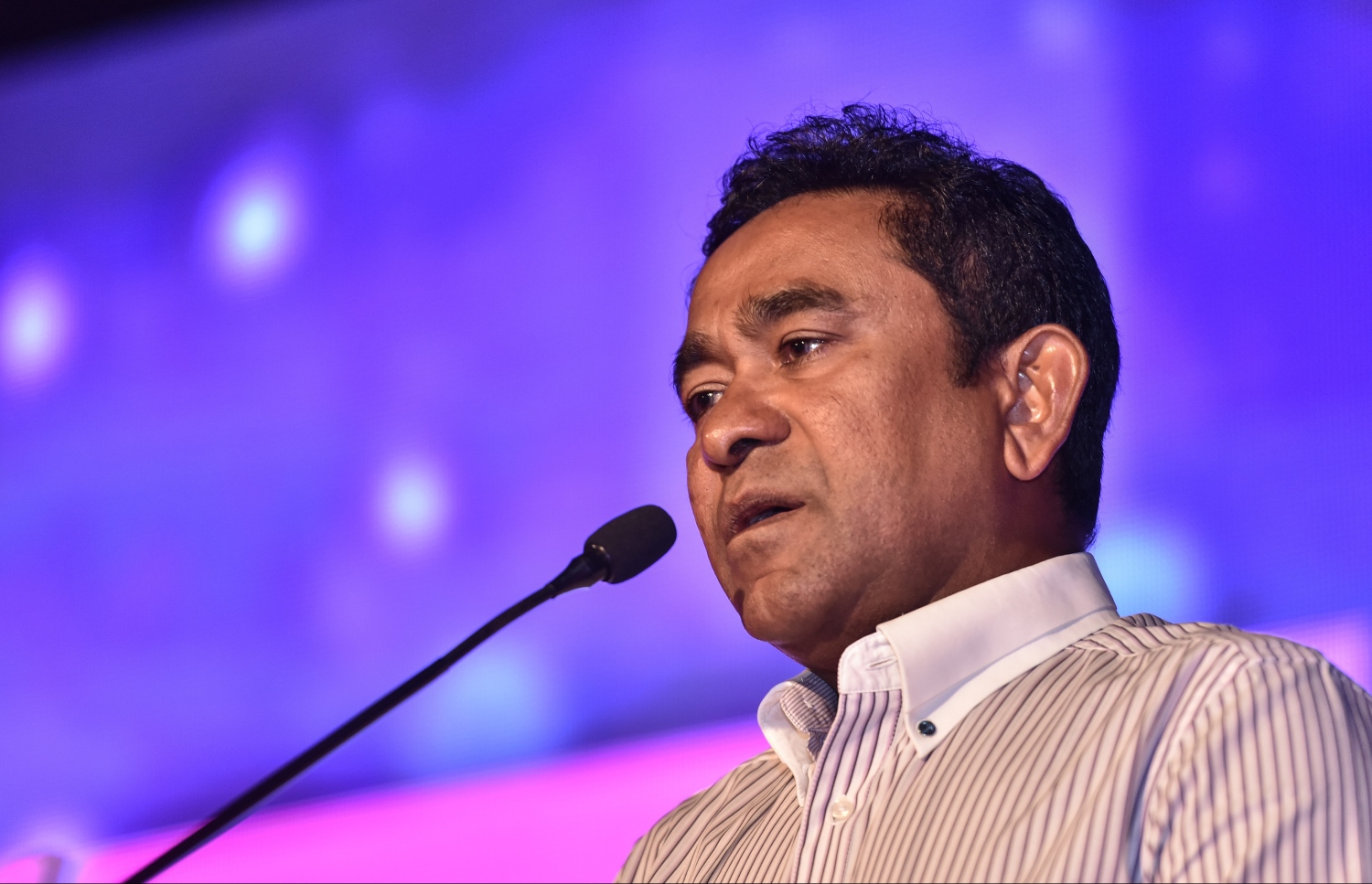 ސެޕްޓެމްބަރު 18، 2017- ޕީޕީއެމުން އިސް ނަގައިގެން ޒުވާނުންނަށް ޚާއްސަކޮށްގެން ބާއްވާ ކުޅިވަރު މުބާރާތް، "ވައި18 ފިއެސްޓާ" އިފްތިތާހު ކުރުމަށް ބޭއްވި ހަފުލާގައި ރައީސް ޔާމީން ވާހަކަފުޅު ދައްކަވަނީ.---ފޮޓޯ: ހުސެއިން ވަހީދު/މިހާރު