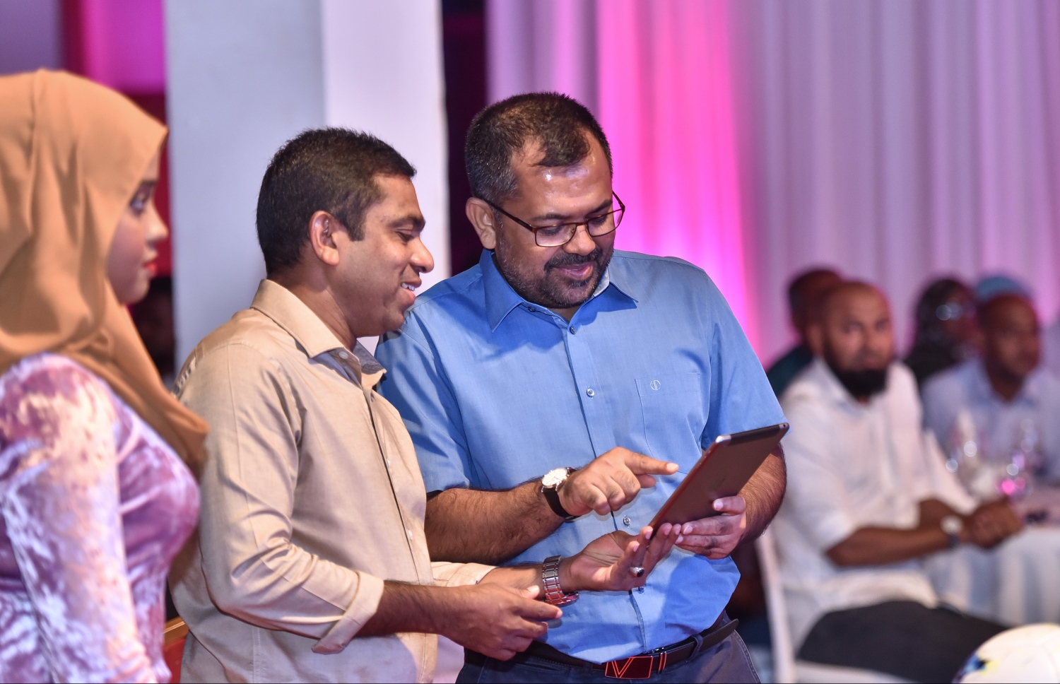 ސެޕްޓެމްބަރު 18، 2017- ޕީޕީއެމުން އިސް ނަގައިގެން ޒުވާނުންނަށް ޚާއްސަކޮށްގެން ބާއްވާ ކުޅިވަރު މުބާރާތް، "ވައި18 ފިއެސްޓާ" އިފްތިތާހު ކުރުމަށް ބޭއްވި ހަފުލާ.---ފޮޓޯ: ހުސެއިން ވަހީދު/މިހާރު