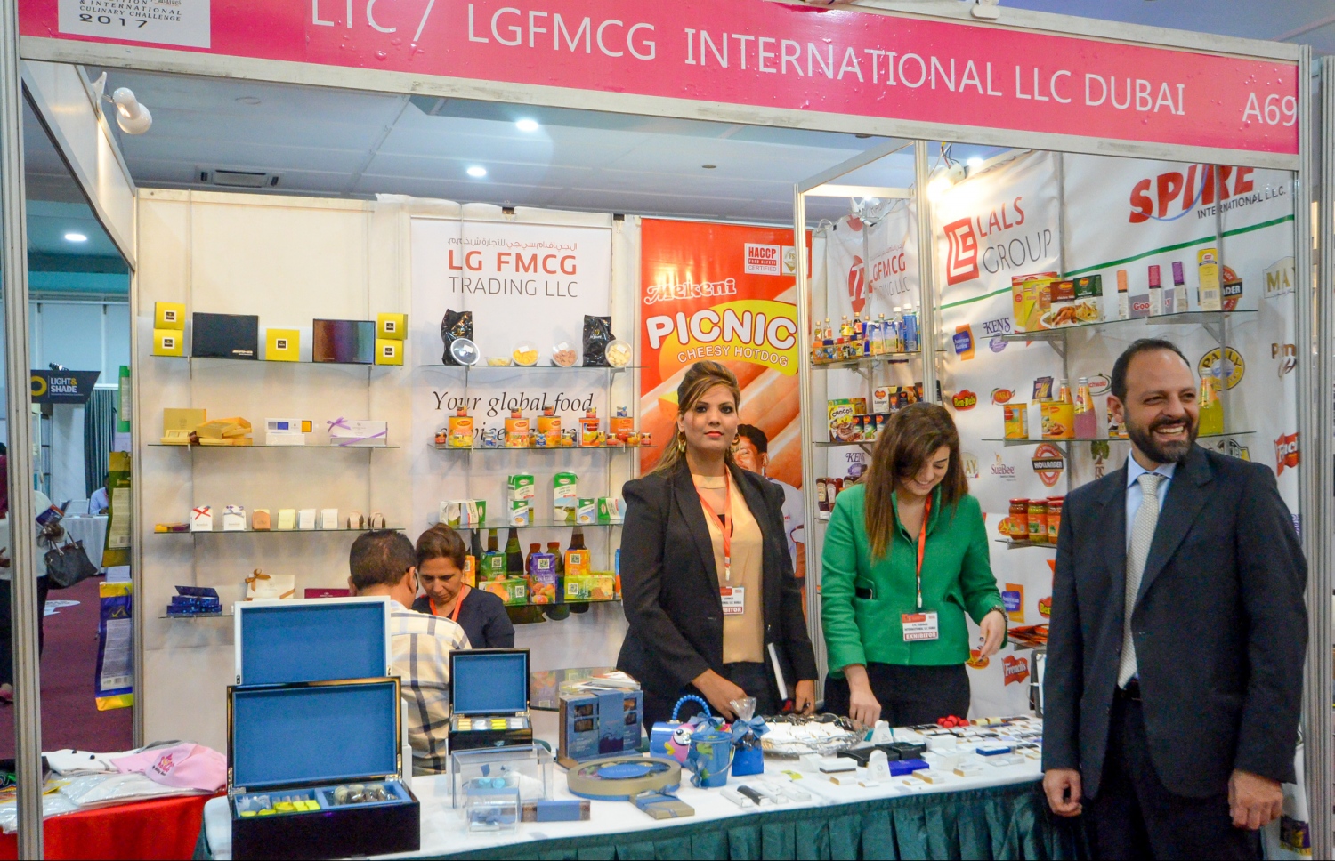 ޕެޗީ ކުންފުނީގެ ސްޓޯލް: ފެއާ އާއި މެދު ހިތްހަމަ ޖެހޭ ކަމަށް ބުނި.-- ފޮޓޯ: މިހާރު