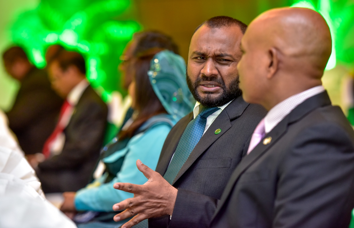 ކުރުނބާ މޯލްޑިވްސް: ސެޕްޓެމްބަރު 24، 2017- ސައޫދީ އަރަބިއްޔާގެ ގައުމީ ދުވަސް ފާހަގަ ކުރުމަށް ބޭއްވި ހަފުލާގައި ރާއްޖޭގެ އިސްލާމިކް ޔުނިވަސިޓީގެ ޗާންސެލަރު ޑރ. މުހައްމަދު ޝަހީމް އަލީ ސައީދު (ވ) ބައިވެރިވެވަޑއިގަންނަވަނީ.-- ފޮޓޯ: ނިޝާން އަލީ/މިހާރު