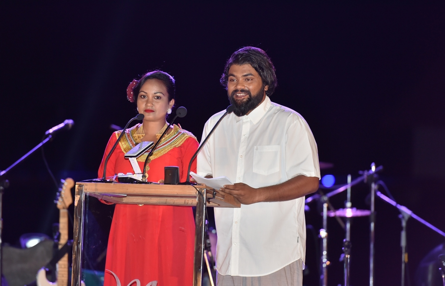 މާކިއޯ ކޫއްޑޫ ހޮޓެލް: ސެޕްޓެމްބަރު 25، 2017- ގއ. ކޫއްޑޫގައި ގާއިމްކުރި މާކިއޯ ކޫއްޑޫ ހޮޓެލް ރަސްމީކޮށް ހުޅުވުމަށް ބޭއްވި ރަސްމިއްޔާތު ހުށަހަޅަނީ.---ފޮޓޯ: ރައީސް އޮފީސް