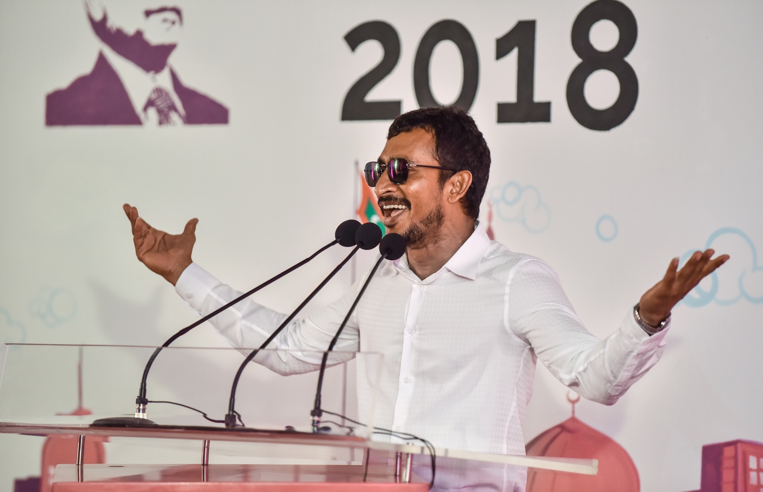 ޕީޕީއެމުން މިރޭ ބޭއްވި ޖަލްސާގައި މެމްބަރު ފަލާހް ވާހަކަ ދައްކަވަނީ.---ފޮޓޯ: ހުސެއިން ވަހީދު/މިހާރު