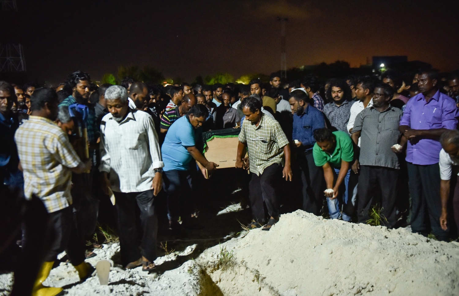 ހުޅުމާލޭ ކުއްލި ދެ މަރުގެ ޖަނާޒާ އާއި ހާދިސާ ހިނގި ސަރަހައްދު