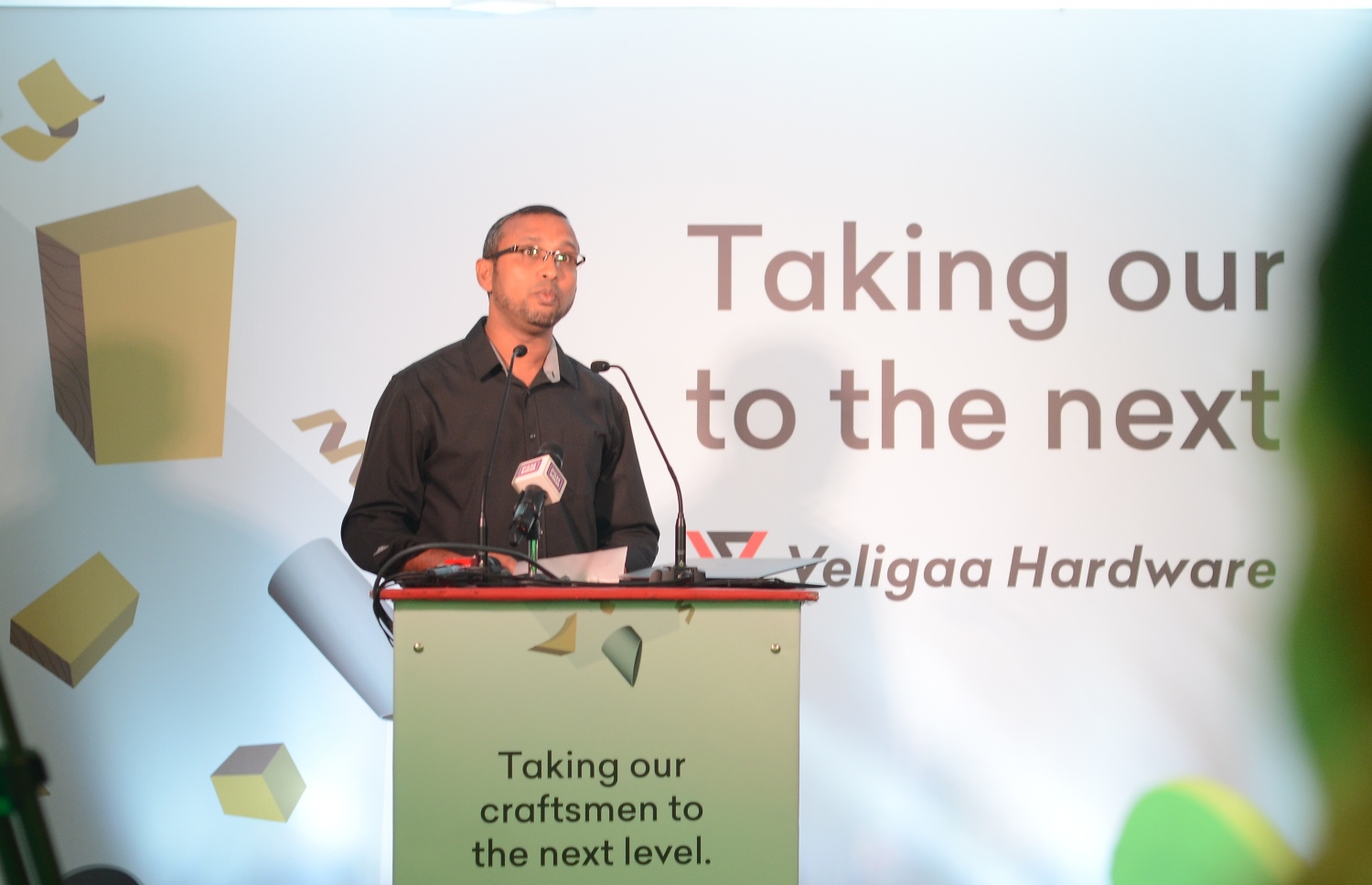 ވެލިގާ ހާޑްވެއާގެ ޑިރެކްޓަރު ޒައިދު މުހައްމަދު ވާހަކަ ދައްކަވަނީ.-- ފޮޓޯ: މިހާރު