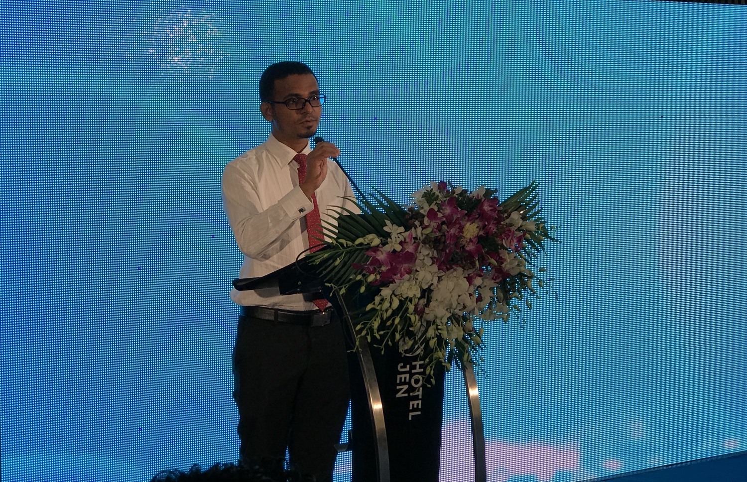 "ދިރާގު ޕޭ"ގެ ހިދުމަތް ތައާރަފް ކުރުމުގެ ރަސްމިއްޔާތުގައި މިނިސްޓަރު ވާހަކަ ދައްކަވަނީ.-- ފޮޓޯ: މިހާރު