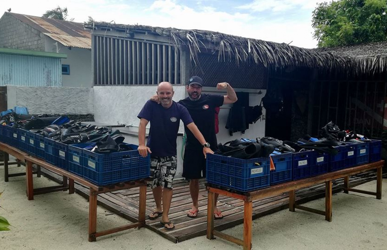 ދަރަވަންދޫގައި ޓޫރިސްޓުންގެ ބަޔަކު: އިގުތިސާދީ ފުރުސަތުތަކުގެ ބޭނުން ހިފޭނީ ކަރަންޓް ފަދަ ހިދުމަތްތައް ރަނގަޅުވެގެން