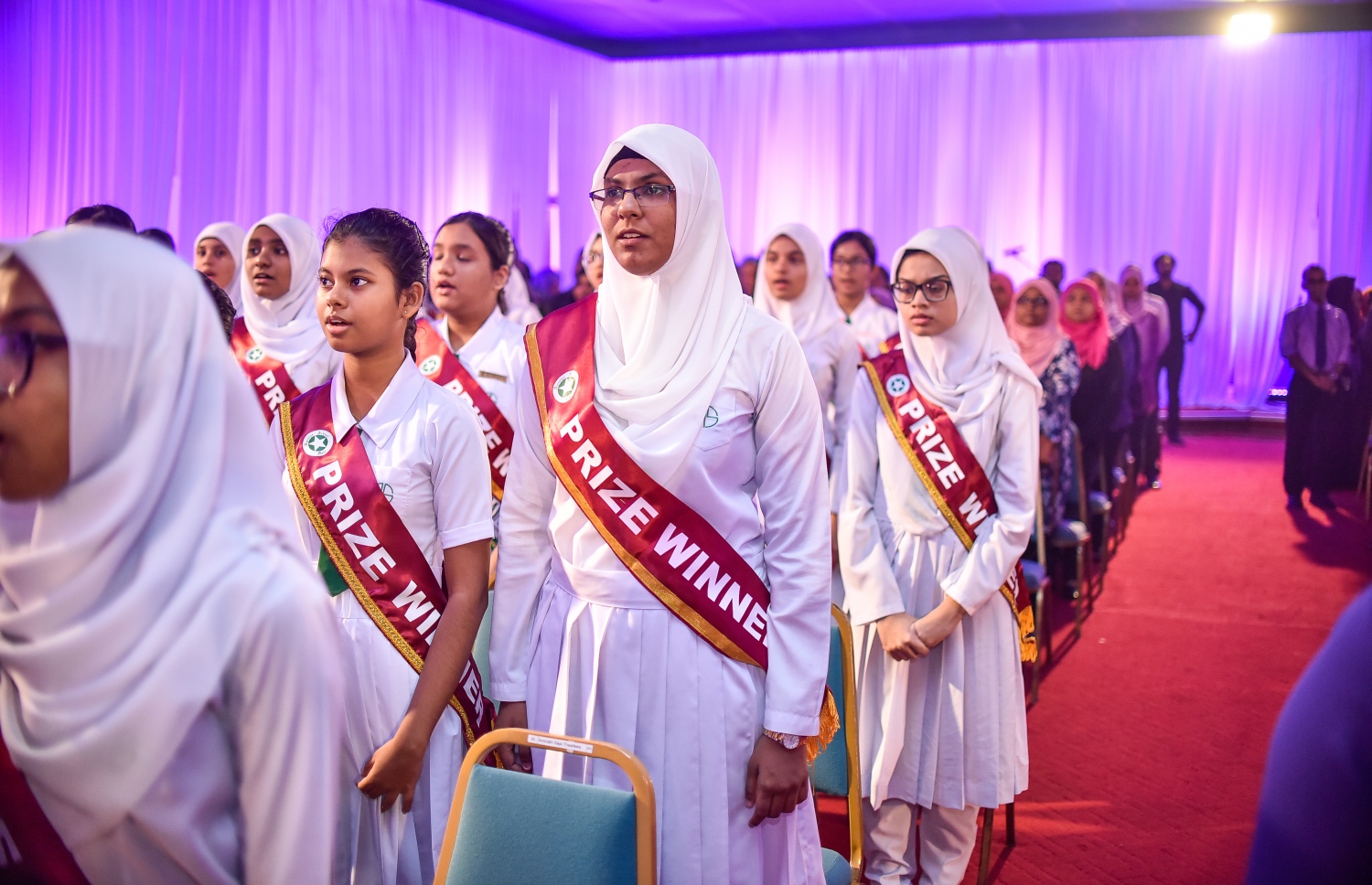 މާލެ: އޮކްޓޯބަރު 17، 2017: އަމީނިއްޔާ ސުކޫލުގެ 2016 ވަނަ އަހަރުގެ އަހަރީ އިނާމު ދިނުމުގެ ޖަލްސާގެ ތެރެއިން.-- ފޮޓޯ: ނިޝާން އަލީ /މިހާރު