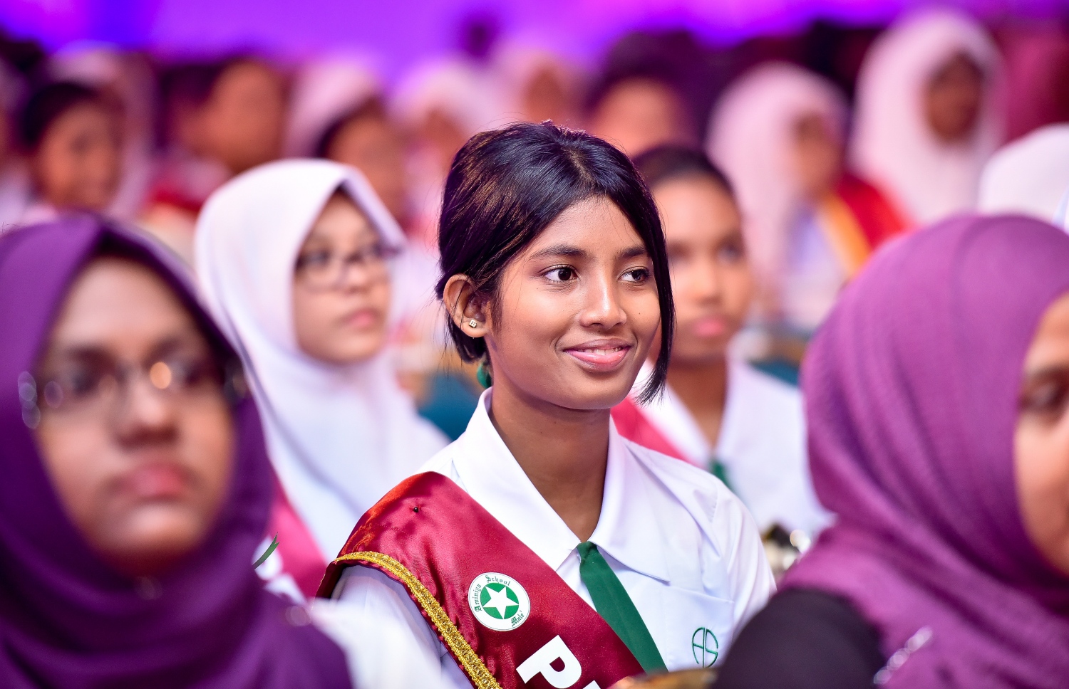 މާލެ: އޮކްޓޯބަރު 17، 2017: އަމީނިއްޔާ ސުކޫލުގެ 2016 ވަނަ އަހަރުގެ އަހަރީ އިނާމު ދިނުމުގެ ޖަލްސާގެ ތެރެއިން.-- ފޮޓޯ: ނިޝާން އަލީ /މިހާރު