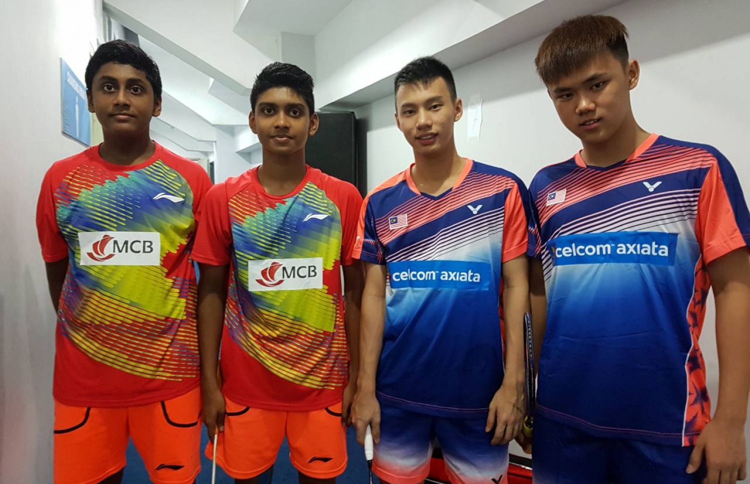 ޑަބަލްސް މެޗުގައި ނިބާލް (ވ.2) އާއި އަރްސަލާން (ވ.1)ގެ ޕެއާ ވާދަކުރި މެލޭޝިއާގެ ޕެއާ އެކު.--