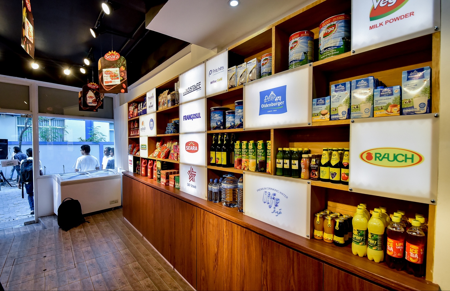 އަަލަށް ހުޅުވި "ހެޕީ މާކެޓް ޝޮޕް 5".-- ފޮޓޯ: މިހާރު/ނިޝާން އަލީ