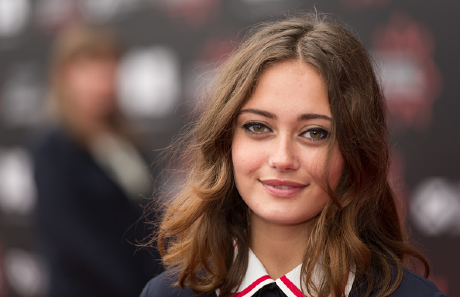 ބަތަލާ އެލާ: އޭނާ އާއި ބްރެޑް ޕިޓް އުޅެނީ ރައްޓެހިވެގެން ކަމަށް މީޑިއާތަކުން ބުނޭ.