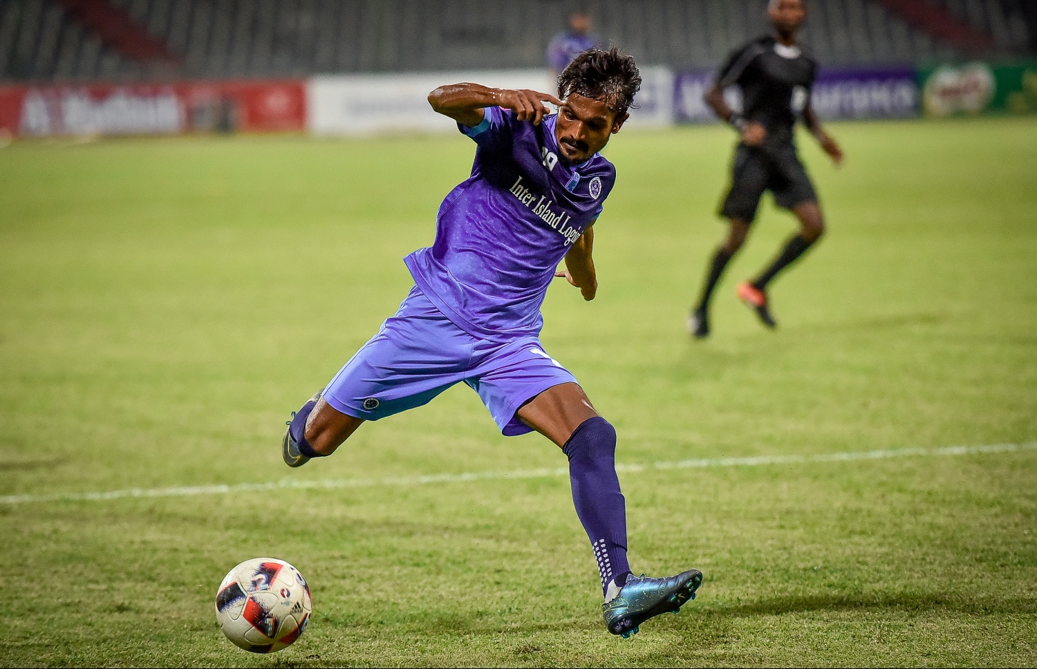 ހޮކޭ ނިއު ރޭޑިއަންޓްގައި ކުޅުނު މެޗެއްގެ ތެރެއިން