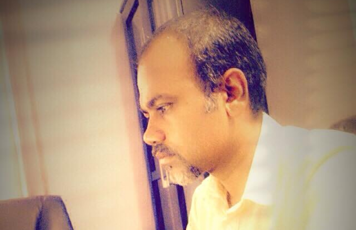 މޫމިން ފުއާދު: ހުނަރުވެރ މޮޅު ޑައިރެކްޓަރެއް.