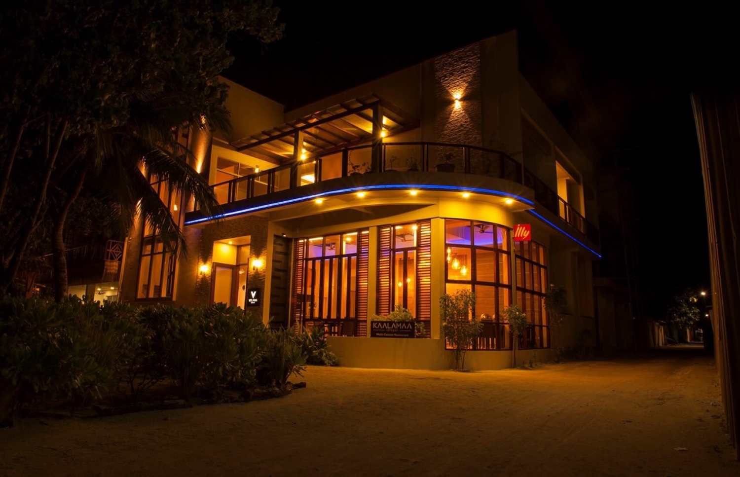 ގެސްޓް ހައުސް އެވޯޑުގައި މުހިންމު ދެ އެވޯޑެއް ލިބުނު ވެލާނާ ބީޗް ގެސްޓްހައުސް.