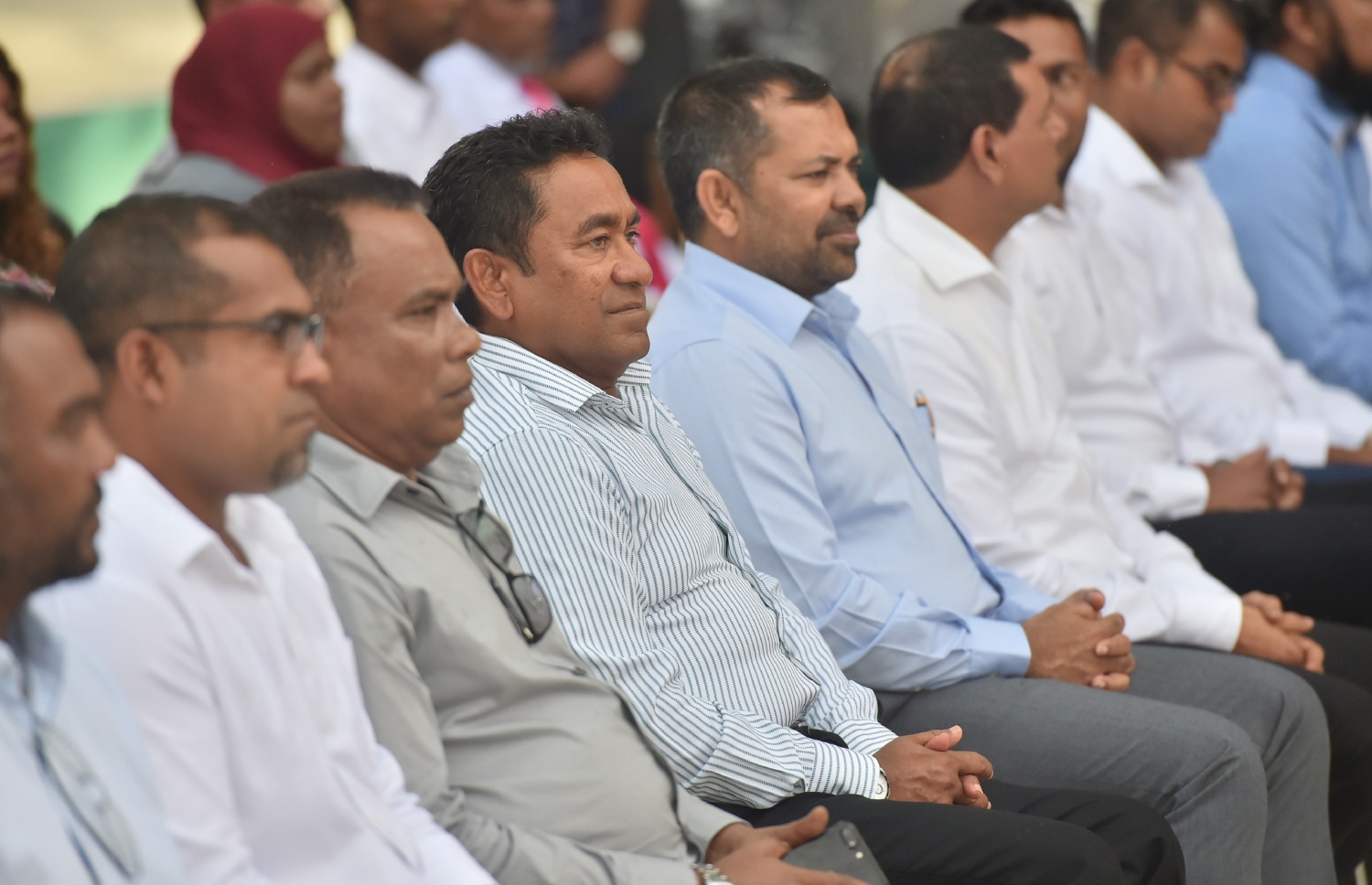 ފ. ނިލަންދޫ: ނޮވެމްބަރު 1، 2017- ރައީސް ޔާމީން ނިލަންދޫ ރައްޔިތުންނާ ބައްދަލު ކުރުމަށް ބޭއްވި ހަފުލާގައި ސަރުކާރު އަދި ޕީޕީއެމް/އެމްޑީއޭގެ ބައެއް އިސްވެރިން.