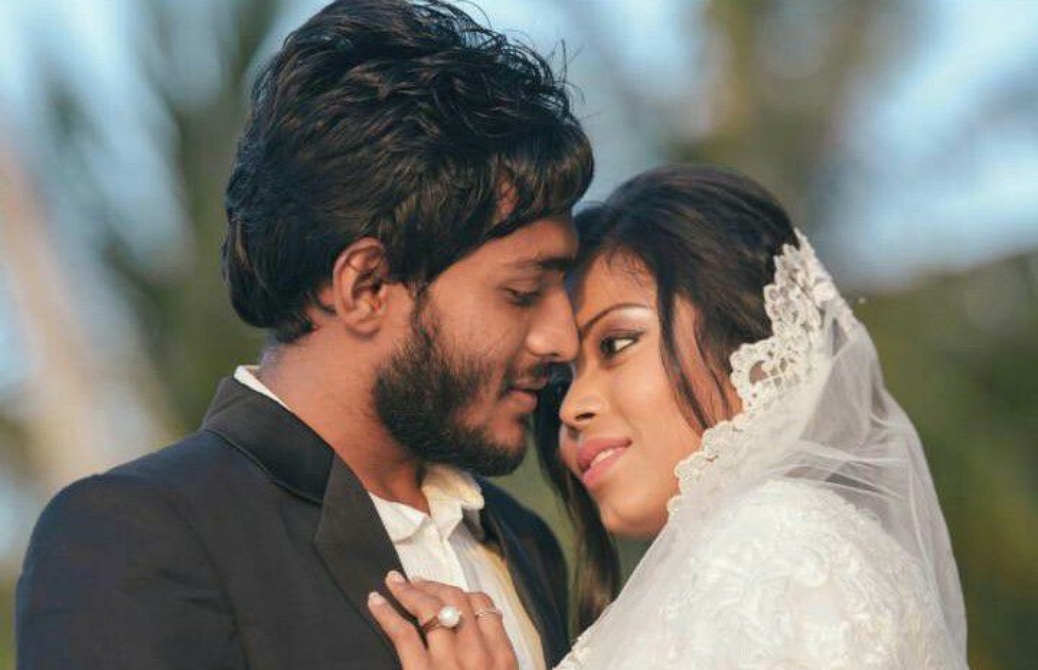 އައްޒަ އާއި ޔުނާން: "ބޮސް" ގައި އެކުގައި ފެނިގެން ދިޔަ.