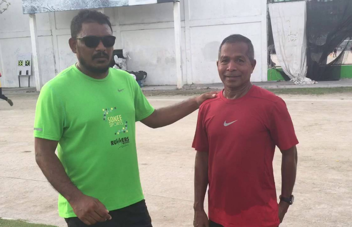 ވަހީދު (ކ) ކޯޗު ނަސީރު އިސްމާއީލާ އެކު: އޭނާ ވަނީ ގިނަ މެރެތަންތަކެއްގައި ދުވެފައި