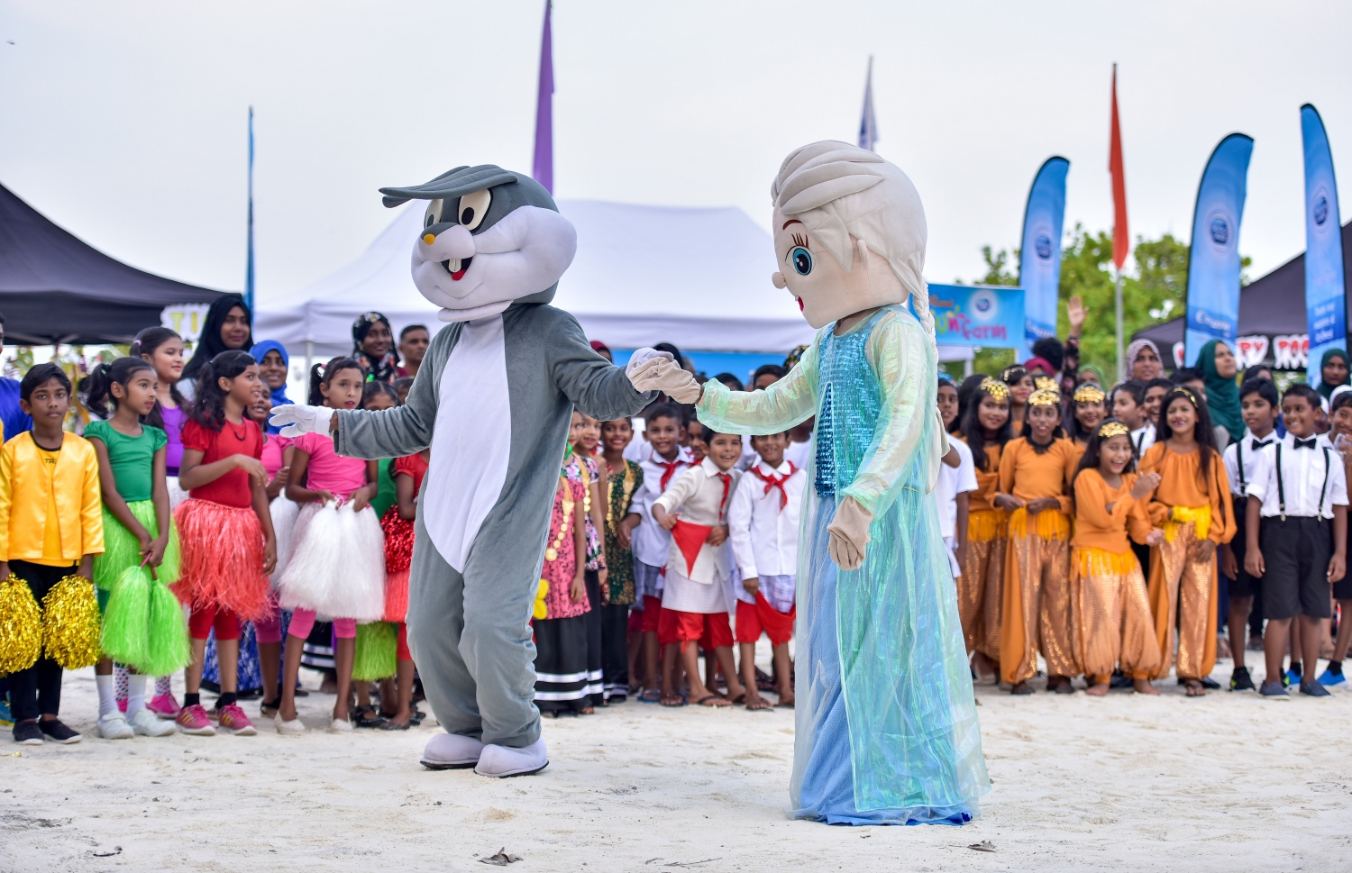 ކ. މާފުށި: ނޮވެމްބަރު 4، 2017- މިހާރު އެވޯޑްސްގެ ފަރާތުން އިންތިޒާމް ކުރި ސްޕޯޓްސް ސްޓާސް ފިއެސްޓާގެ ތެރެއިން.---މިހާރު ފޮޓޯ