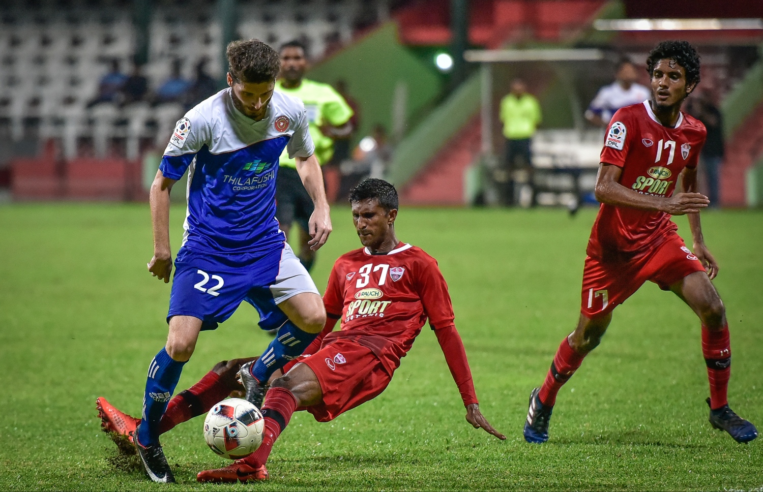 މާޅޮހުގެ މުނޯޒް (ވ) ހުއްޓުވަން ޓީސީގެ ޒާދު މަސައްކަތް ކުރަނީ.-- ފޮޓޯ: ނިޝާން އަލީ/ މިހާރު