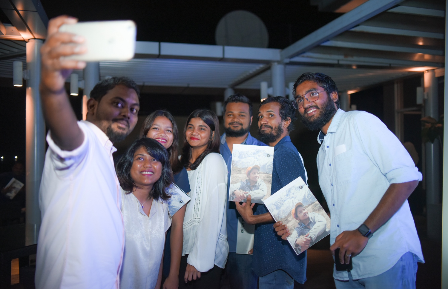 "ދޯ"ގެ ފަސް ވަނަ އަދަދު "ދަތުރު" ނެރުމަށް ސޯލްޓް ކެފޭގައި ބޭއްވި ހަފުލާގެ ތެރެއިން.--- ފޮޓޯ: ހުސައިން ވަހީދު/ މިހާރު