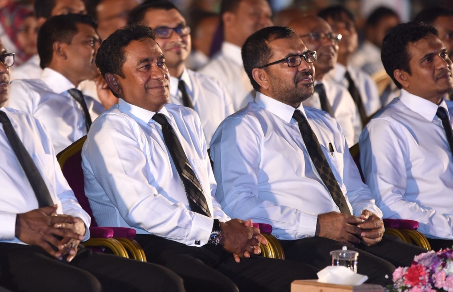 ޕީޕީއެމްގެ ޖަލްސާއެއްގައި ރައީސް ޔާމީނާ އެކު ޒަމީރު ބައިވެރިވެވަޑައިގަންނަވަނީ. --ފޮޓޯ/މިހާރު