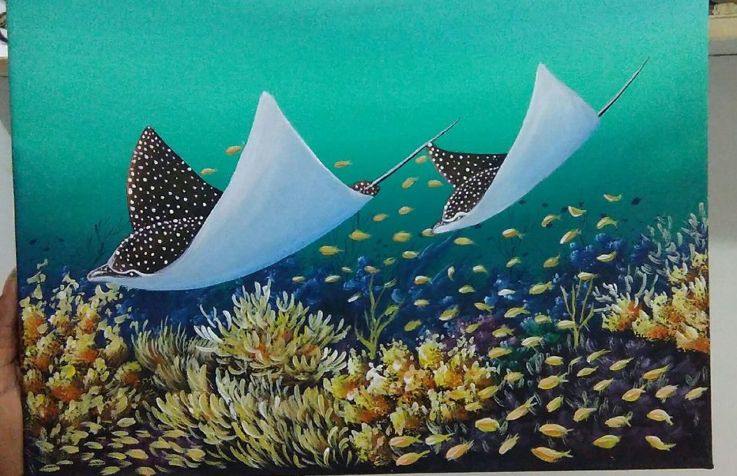 ރިފާޒް ކުރެހުމެއް: މި ފަދަ ކުރެހުންތަކަށް ޓޫރިސްޓުންގެ ބޮޑު ތަރުހީބެއް ލިބޭ ކަަމަށް އޭނާ ބުނޭ