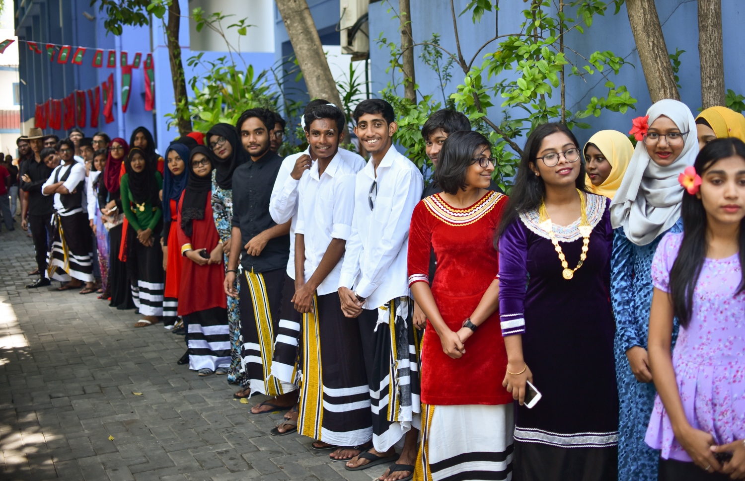 މާލެ: ނޮވެމްބަރު 19، 2017- މި އަހަރުގެ ގައުމީ ދުވަސް ފާހަގަކުރުމަށް ސީއެޗްއެސްއީގައި ބޭއްވި ހަރަކާތްތަކުގައި ބައިވެރިވި ބައެއް ކުދިން.---ފޮޓޯ: ހުސެއިން ވަހީދު/މިހާރު