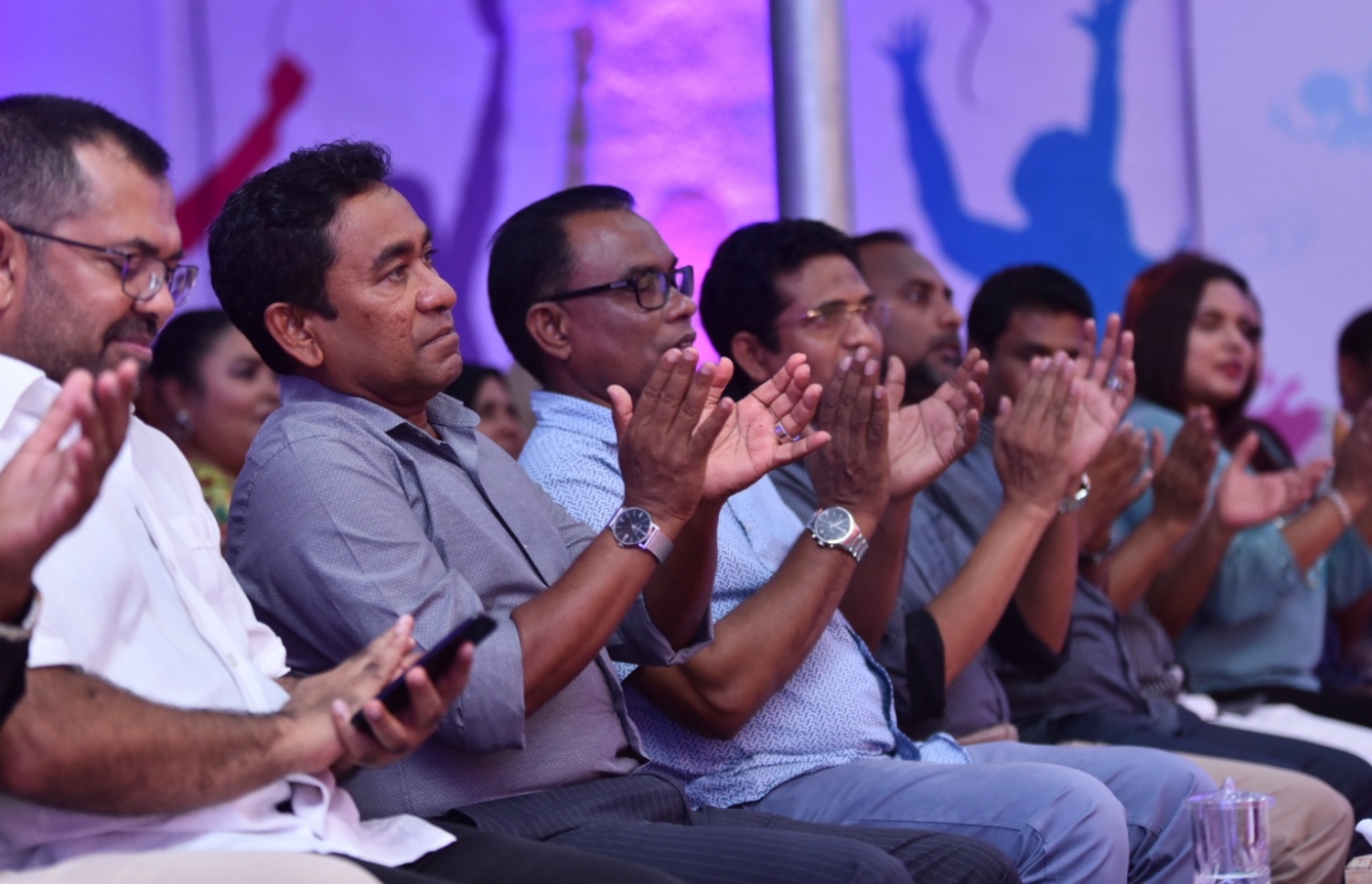ރުމާލު ދޭއްގައި ބޭއްވި ޖަލްސާގައި ރައީސް ޔާމީން ބައިވެރިވެވަޑައިގަންނަވަނީ. --ފޮޓޯ: ހުސެއިން ވަހީދު/ މިހާރު