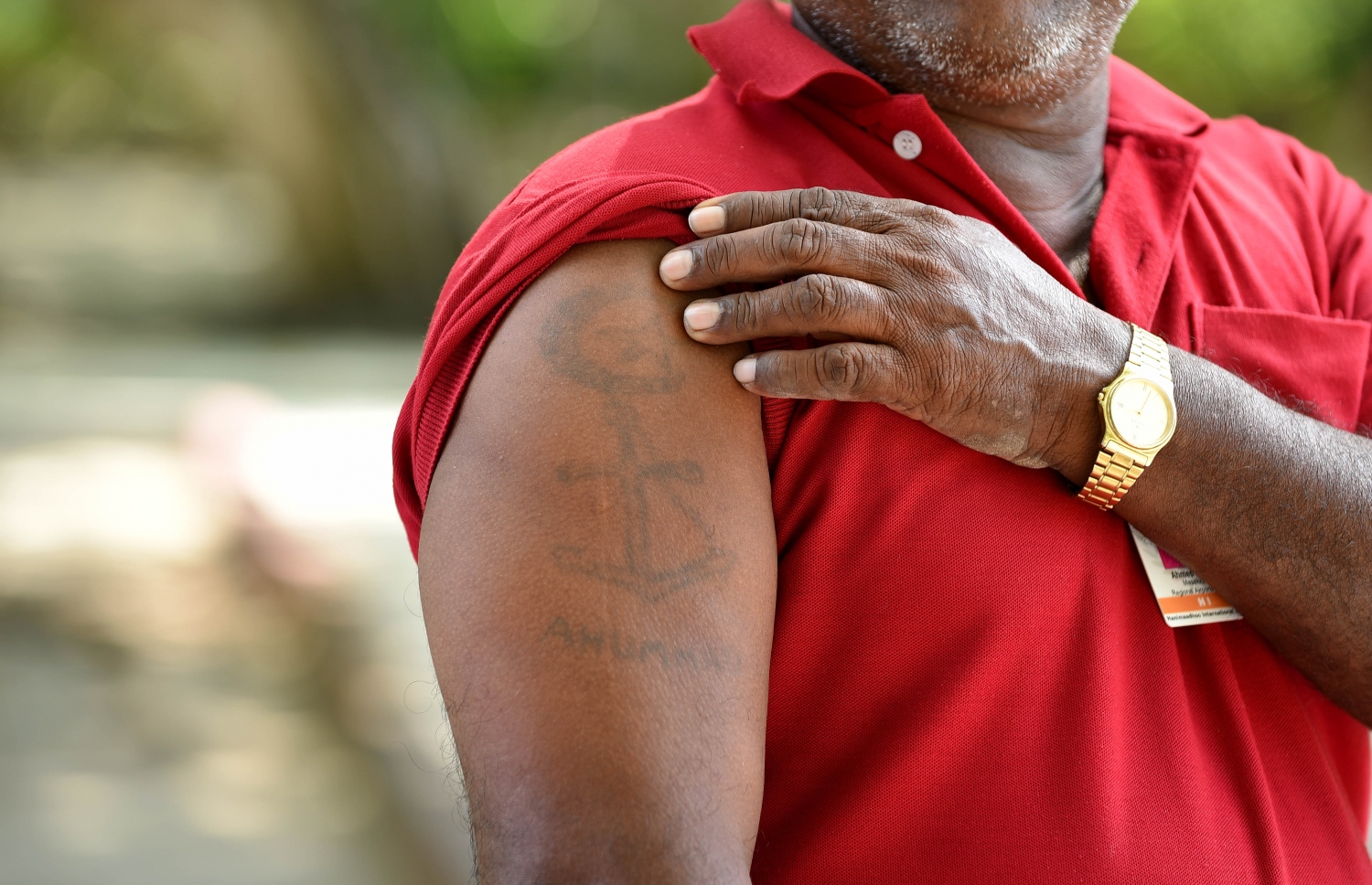 ބެހިގެން ގޮސް ރާއްޖެއިން ބޭރުގައި އުޅުނު އެއް އަހަރު ދުވަހުގެ ހަނދާނަކީ ގައިގައި ޖެހި ޓެޓޫތައް