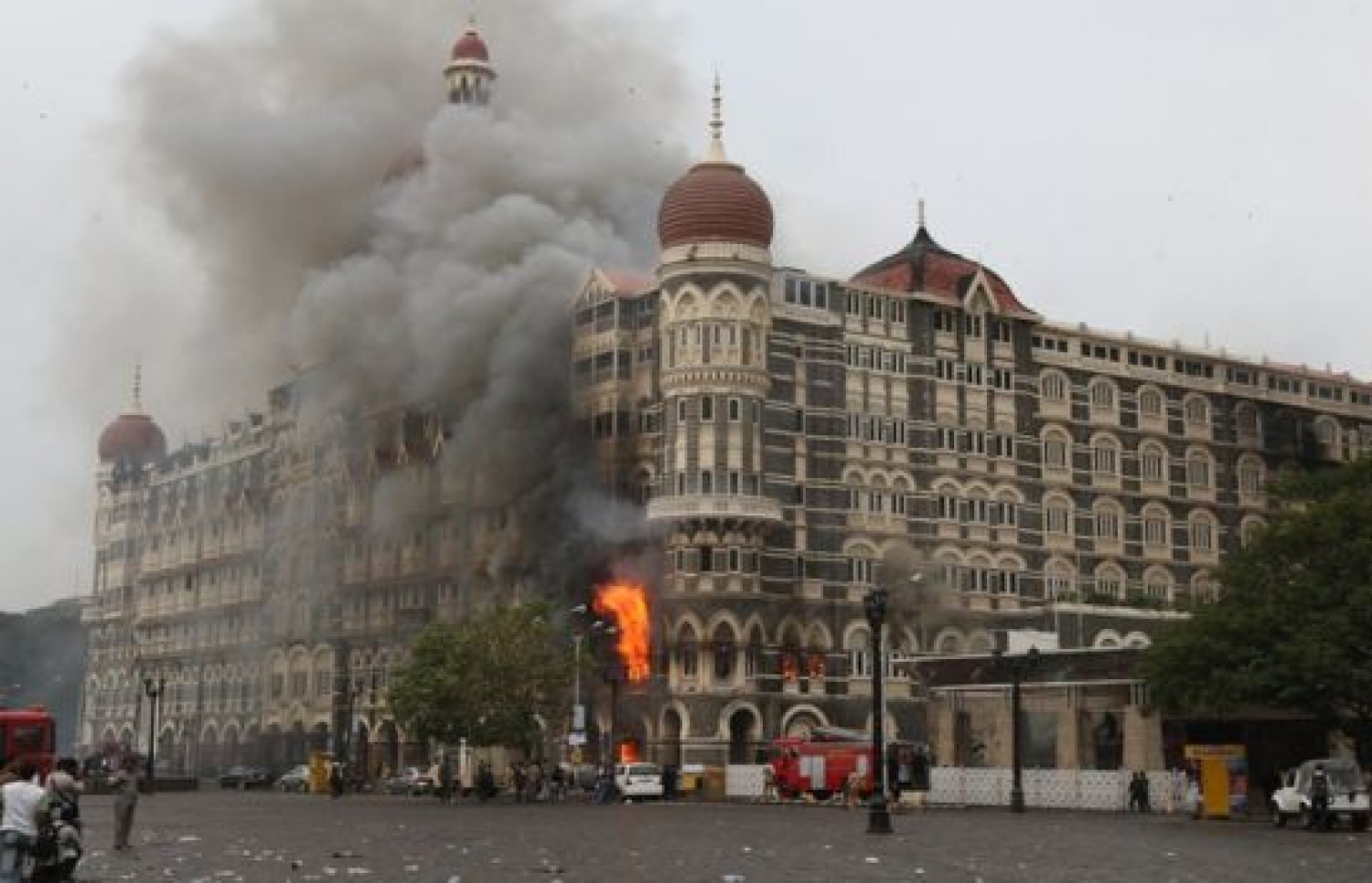 މުމްބާއީގެ ލަގްޒަރީ ހޮޓަލަށް 2008 ވަނަ އަހަރު ދިން ހަމަލާގައި 166 މީހުން މަރުވި. --ފޮޓޯ:އޭއެފްޕީ