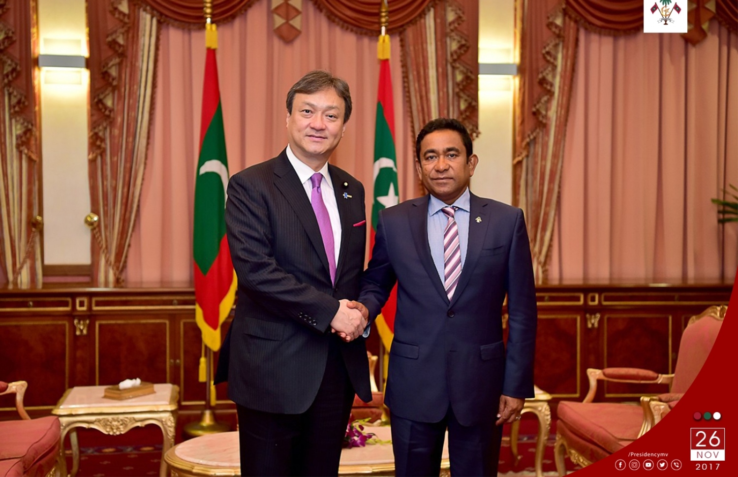 ރައީސް ޔާމީން، ޖަޕާނުގެ ވައިސް މިނިސްޓަ ފޯ ފޮރިން އެފެެއާޒް އައިވާއޯ ހޯރީއާ މިދިޔަ އަހަރުގެ ނޮވެމްބަރު މަހު ބައްދަލުކުރައްވަނީ.--- ފޮޓޯ: ރައީސް އޮފީސް