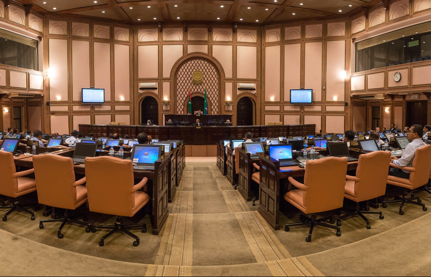 މަޖިލީހުގެ ޖަލްސާއެއް ކުރިއަށް ދަނީ. - ފައިލް ފޮޓޯ: މަޖިލިސް