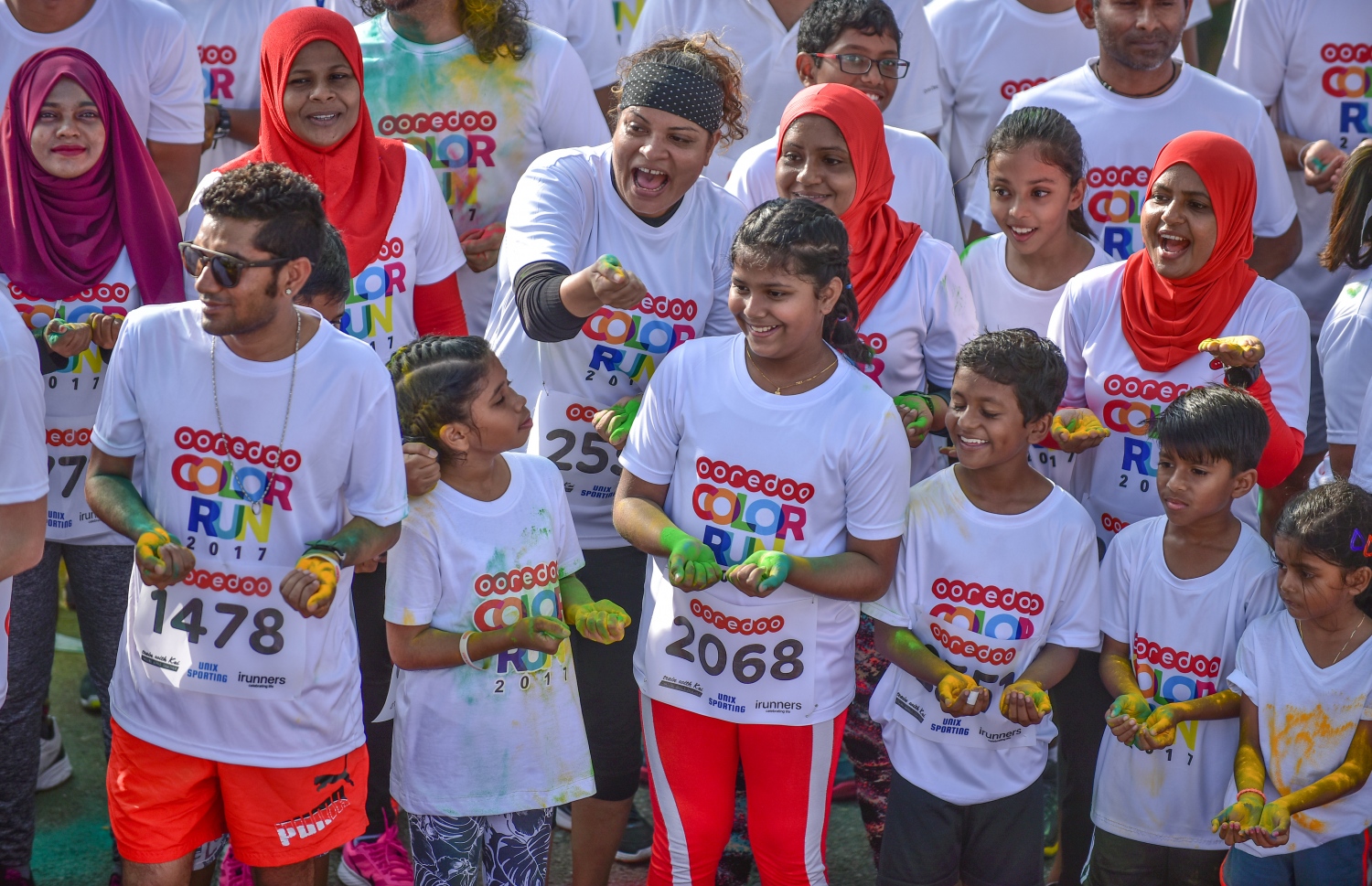 ހުޅުމާލެ: 8 ޑިސެމްބަރު 2017، އުރީދޫ އިން ރާއްޖޭގެ ދުވުމުގެ މައިދާނަށް މުޅިން އަލަށް ތައާރަފުކުރި "ކަލާ ރަން" މިއަދު ހުޅުމާލޭގައި ބޭއްވުން ، އުރީދޫ އިން މިއަދު ބޭއްވި ކަލާ ރަންގެ އަމާޒަކީ، ދުޅަހެޔޮ ދިރިއުޅުމަކަށް، ދުވުމަކީ މަޖާ އަދި އުފާވެރިކަން ގެނުވަދޭނެ ހަރަކާތެއްކަން އަންގައިދިނުން ކަމަށް އެ ކުންފުނިން ބުނޭ،--. ފޮޓޯ: ނިޝާން އަލީ/ މިހާރު