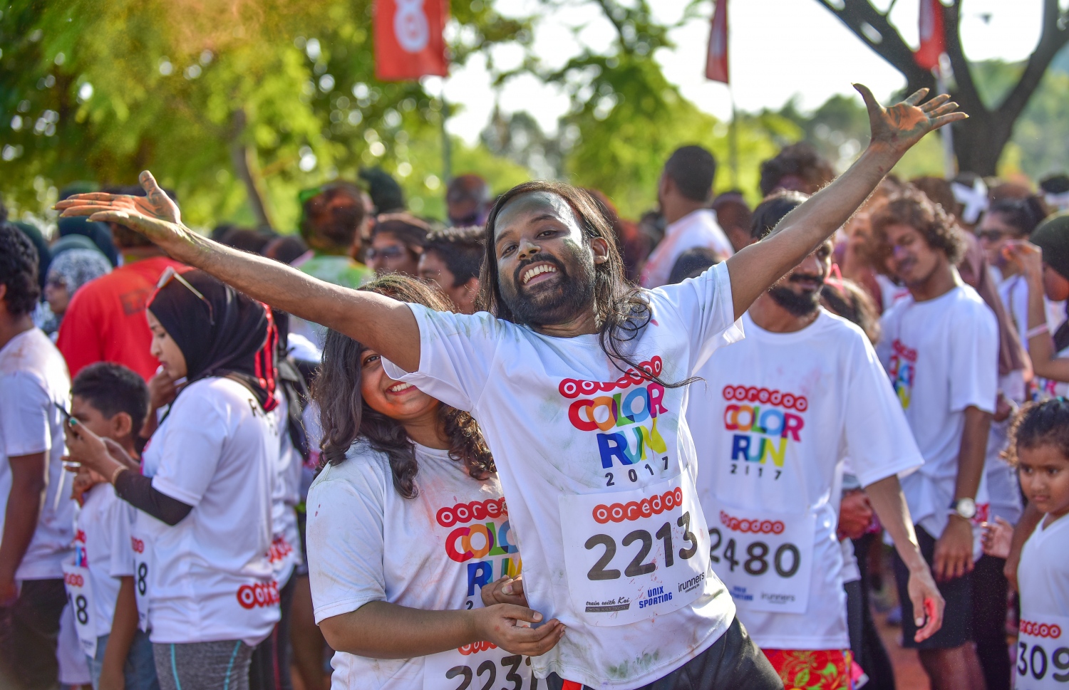 ހުޅުމާލެ: 8 ޑިސެމްބަރު 2017، އުރީދޫ އިން ރާއްޖޭގެ ދުވުމުގެ މައިދާނަށް މުޅިން އަލަށް ތައާރަފުކުރި "ކަލާ ރަން" މިއަދު ހުޅުމާލޭގައި ބޭއްވުން ، އުރީދޫ އިން މިއަދު ބޭއްވި ކަލާ ރަންގެ އަމާޒަކީ، ދުޅަހެޔޮ ދިރިއުޅުމަކަށް، ދުވުމަކީ މަޖާ އަދި އުފާވެރިކަން ގެނުވަދޭނެ ހަރަކާތެއްކަން އަންގައިދިނުން ކަމަށް އެ ކުންފުނިން ބުނޭ،--. ފޮޓޯ: ނިޝާން އަލީ/ މިހާރު