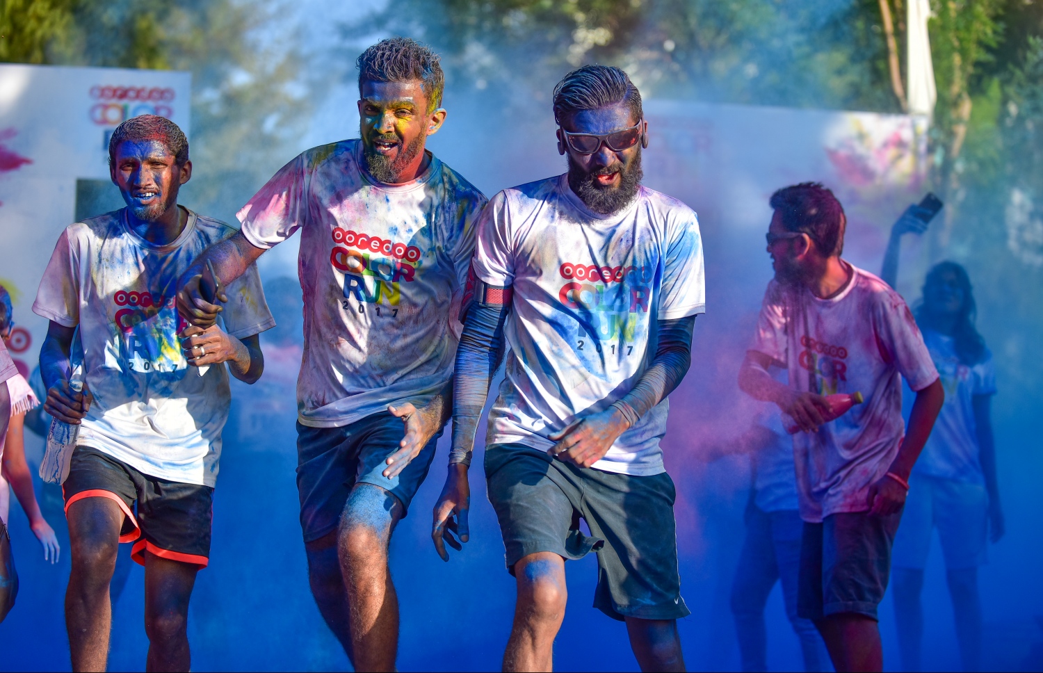 ހުޅުމާލެ: 8 ޑިސެމްބަރު 2017، އުރީދޫ އިން ރާއްޖޭގެ ދުވުމުގެ މައިދާނަށް މުޅިން އަލަށް ތައާރަފުކުރި "ކަލާ ރަން" މިއަދު ހުޅުމާލޭގައި ބޭއްވުން ، އުރީދޫ އިން މިއަދު ބޭއްވި ކަލާ ރަންގެ އަމާޒަކީ، ދުޅަހެޔޮ ދިރިއުޅުމަކަށް، ދުވުމަކީ މަޖާ އަދި އުފާވެރިކަން ގެނުވަދޭނެ ހަރަކާތެއްކަން އަންގައިދިނުން ކަމަށް އެ ކުންފުނިން ބުނޭ،--. ފޮޓޯ: ނިޝާން އަލީ/ މިހާރު