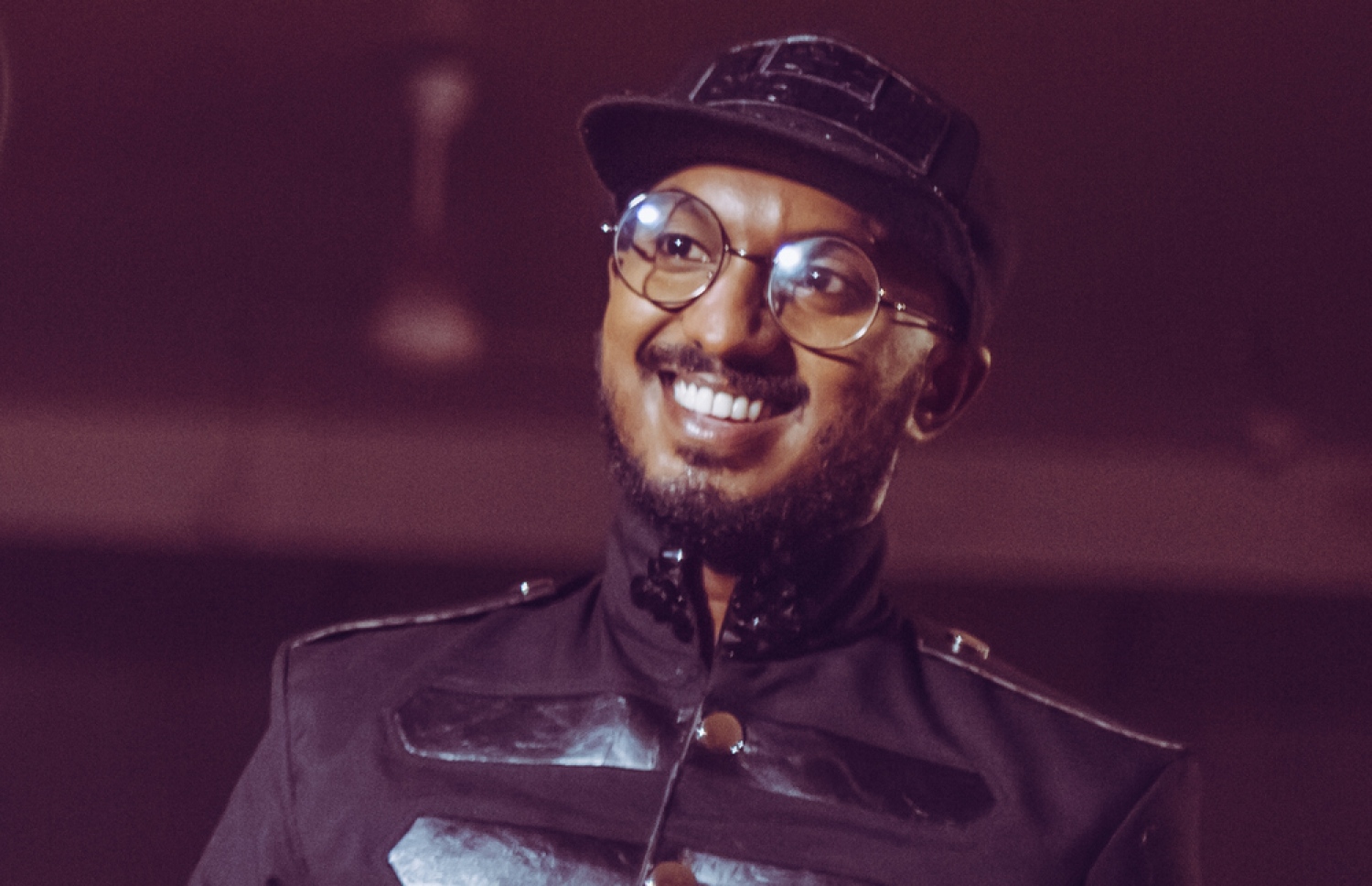 "ހިޔަމަ" ލަވަ ކިޔާފައިވާ ފުޖީ.